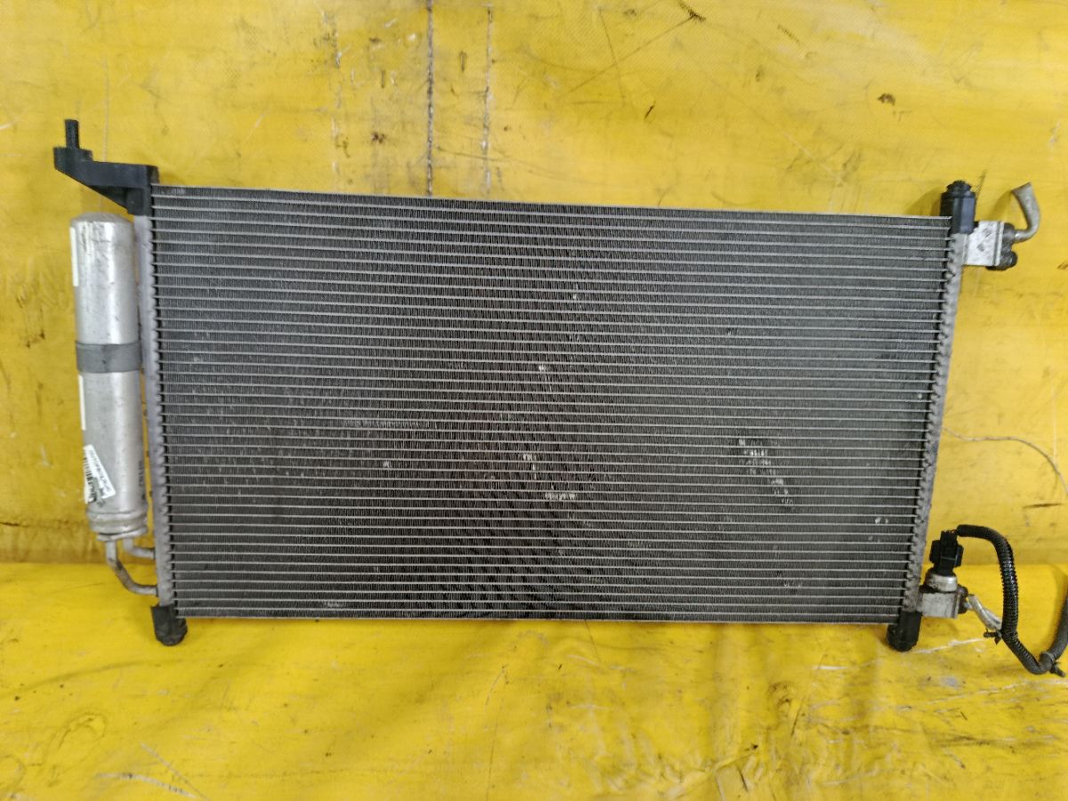 Радиатор кондиционера 92110 1U600, 92110 ED000, FX-267-3170, TD-267-3170 на Nissan Note E11 HR15DE Фото 1