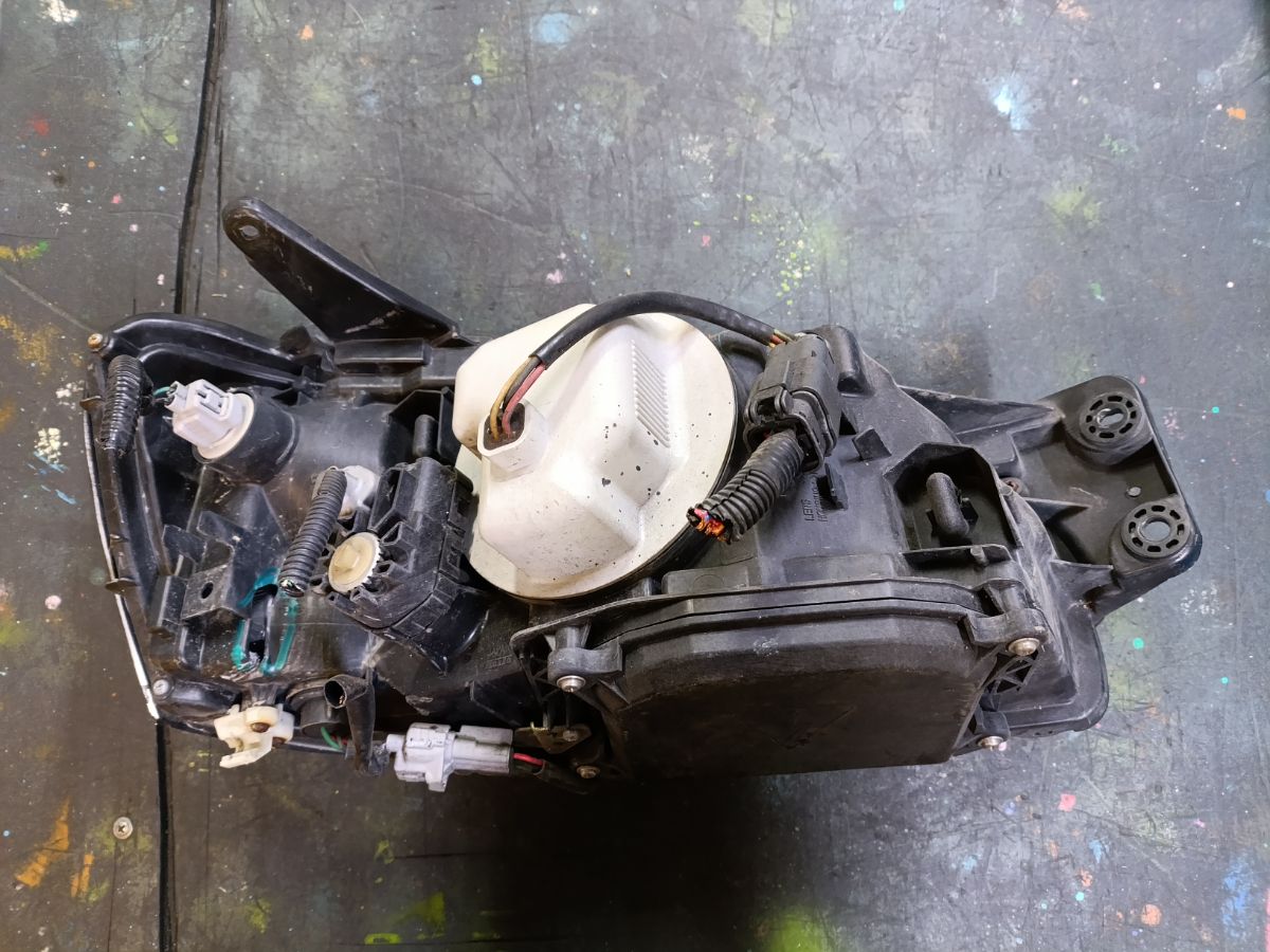 Фара 100-20751 100-20751 на Subaru Legacy Wagon BH5 Фото 6