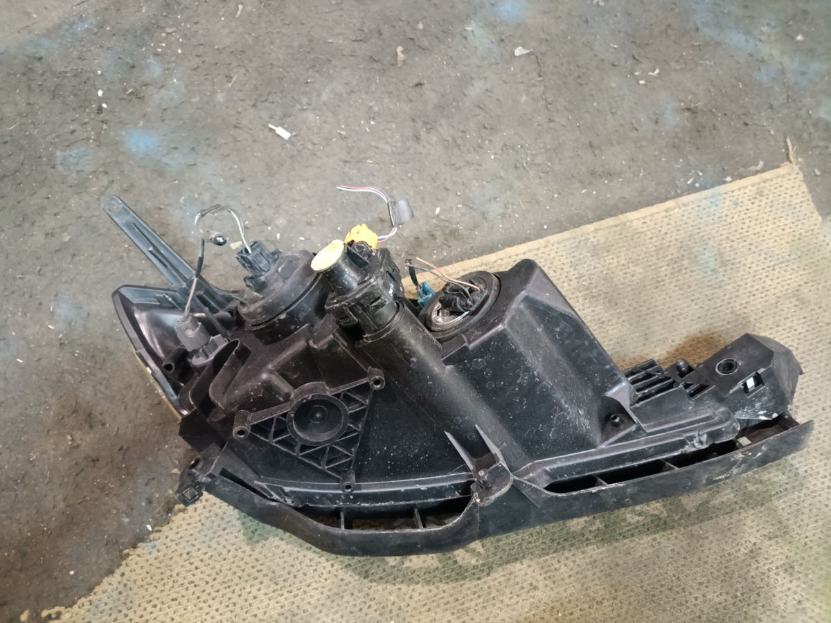 Фара P2951 P2951 на Mazda Axela BK5P Фото 5