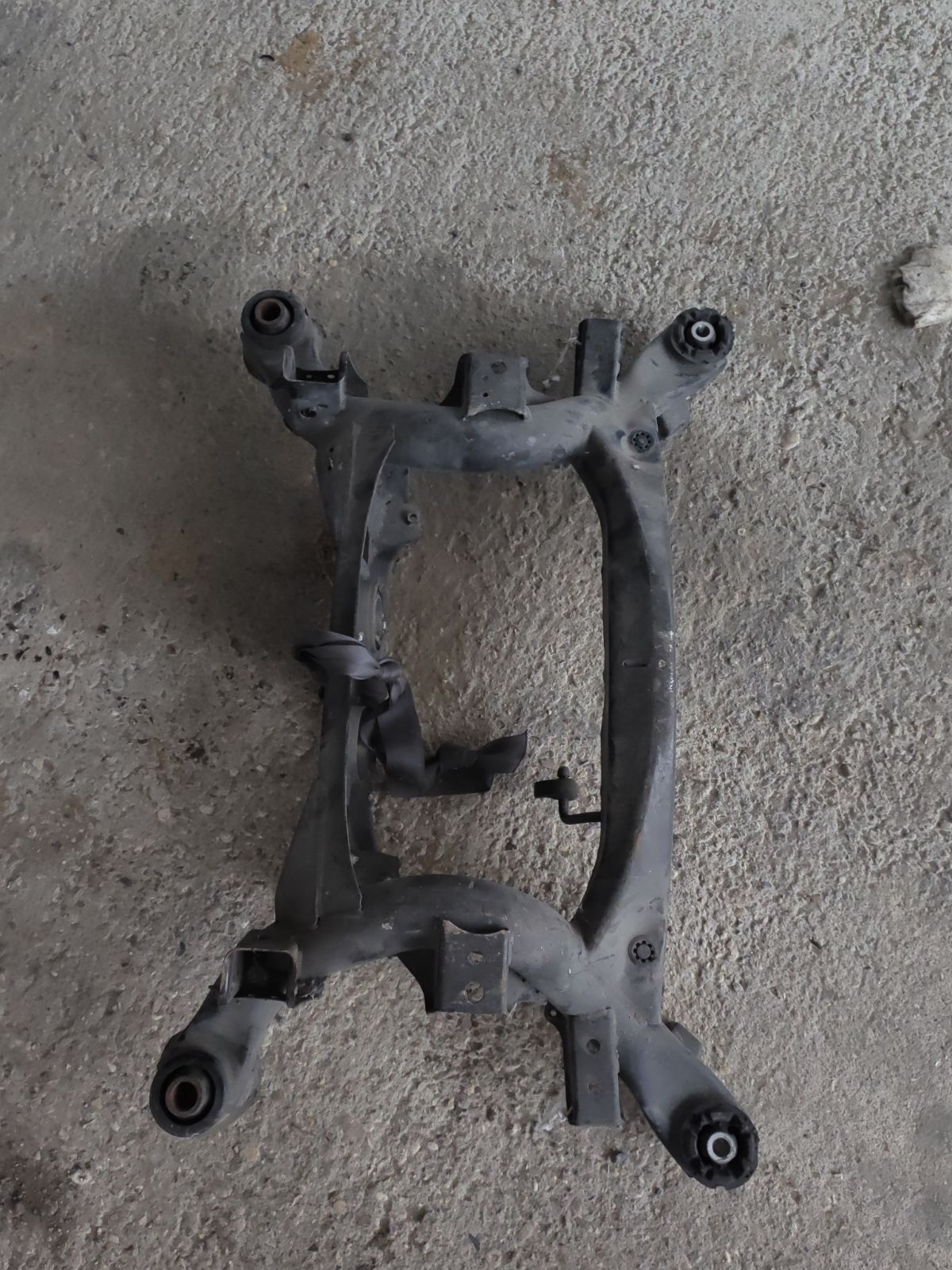 Балка подвески 51206-51030, 51206-53020 на Toyota Mark Ii GX110 1G-FE Фото 6 Балка подвески 51206-51030, 51206-53020 на Toyota Mark Ii GX110 1G-FE Фото 6