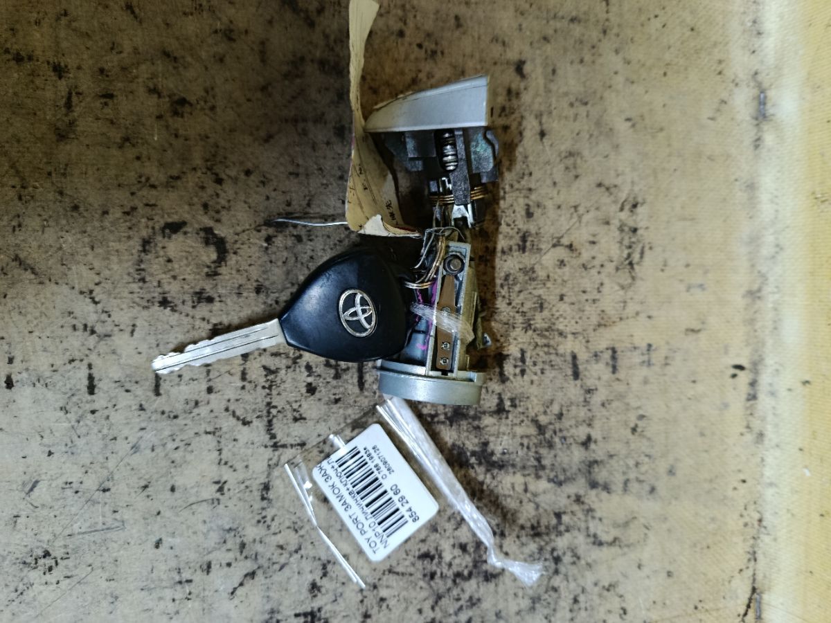 Замок зажигания 69570-12180 на Toyota Porte NNP10 Фото 1