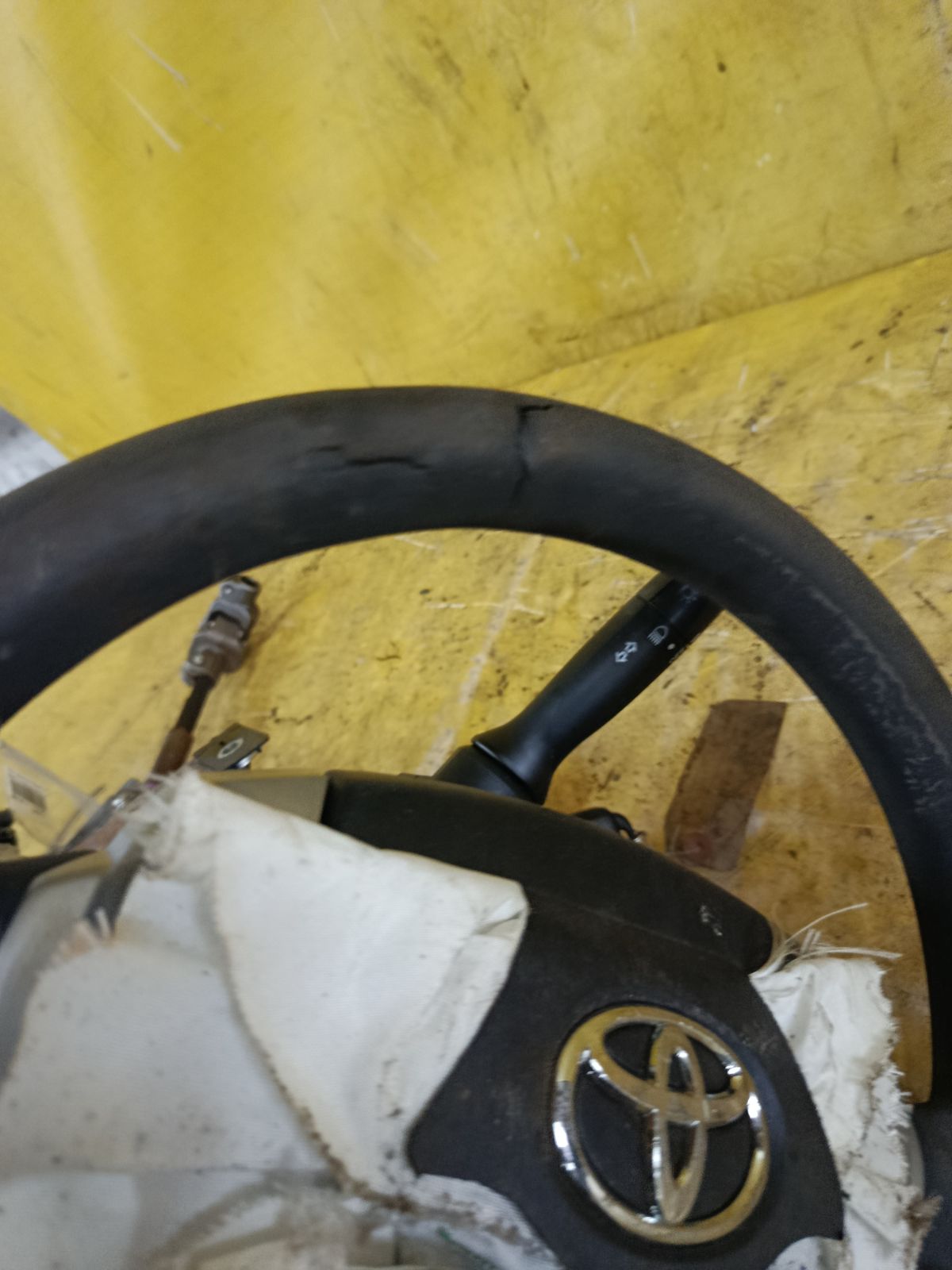 Рулевая колонка на Toyota Aqua NHP10 Фото 4