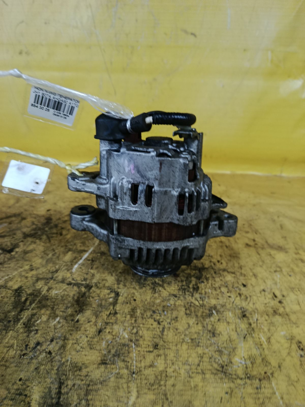 Генератор на Honda N-Wgn JH1 S07A Фото 1