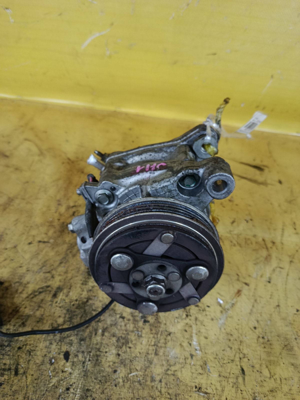 Компрессор кондиционера на Honda N-Wgn JH1 S07A Фото 5