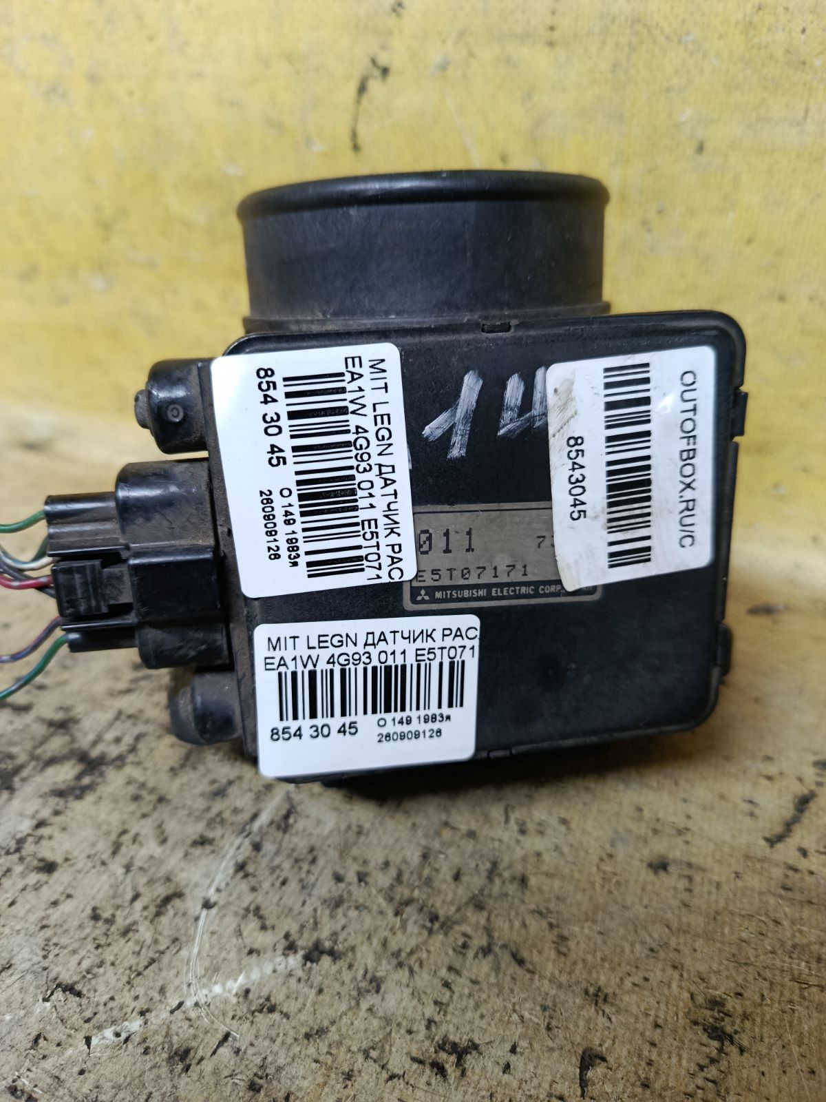 Датчик расхода воздуха на Mitsubishi Legnum EA1W 4G93 Фото 1