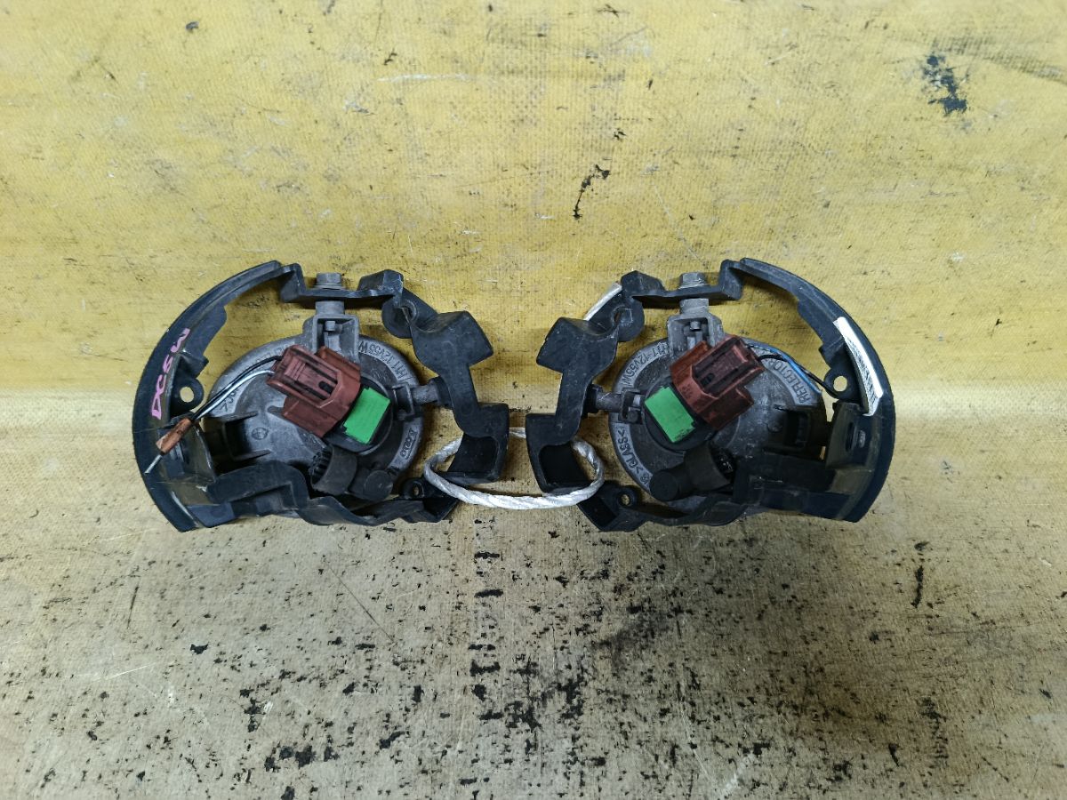 Туманка бамперная 114-61009 114-61009, на Mazda Verisa DC5W Фото 2