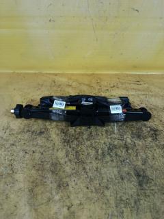 Домкрат на Mercedes-Benz Viano W639.813 A6395800218