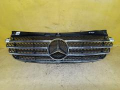 Решетка радиатора на Mercedes-Benz Viano W639.813 A6398800285