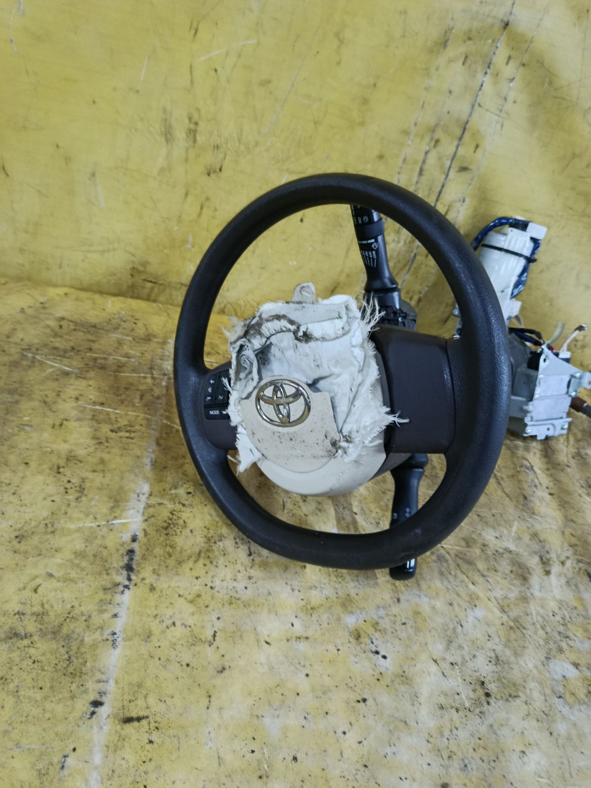 Рулевая колонка на Toyota Porte NSP140 Фото 3