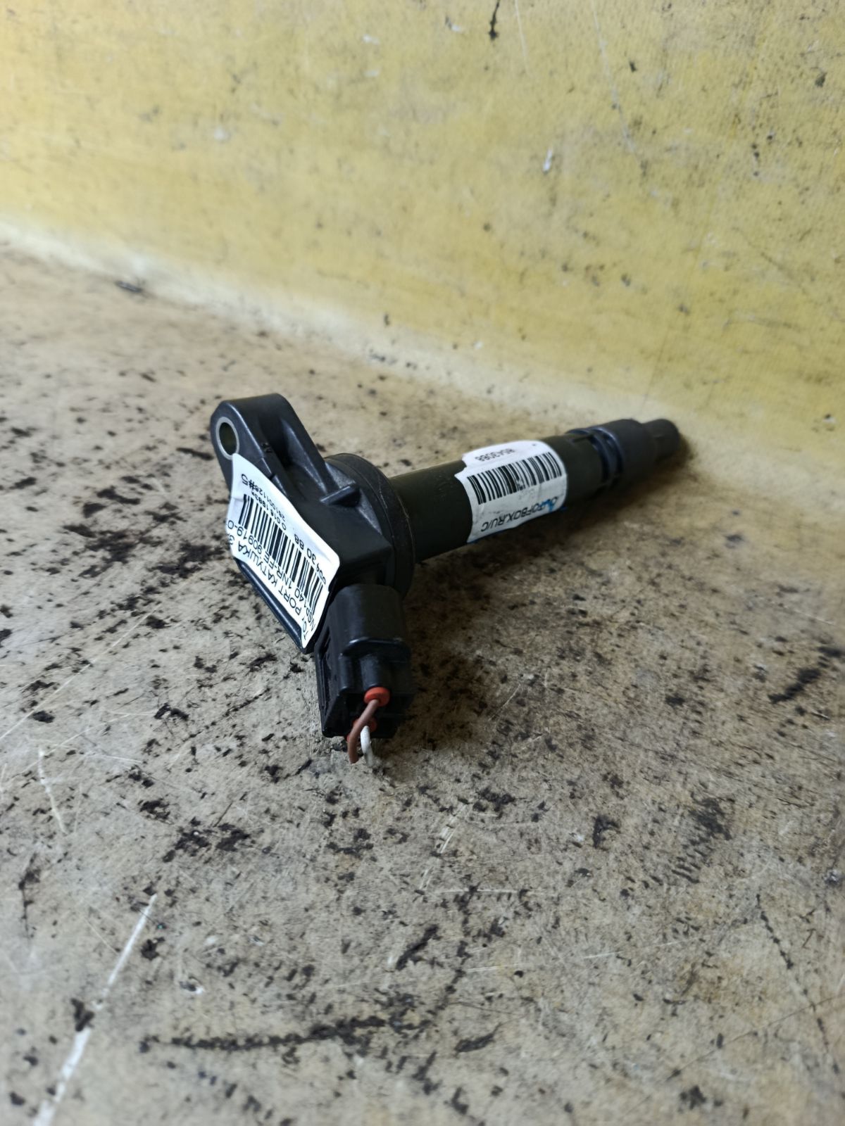 Катушка зажигания 90919-02257, LC-016-7631 на Toyota Porte NSP140 1NR-FE Фото 1