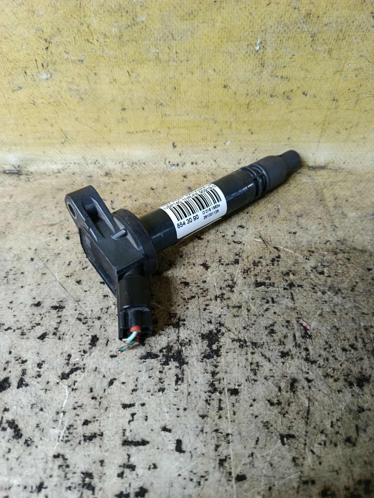Катушка зажигания 90919-02257, LC-016-7631 на Toyota Porte NSP140 1NR-FE Фото 1
