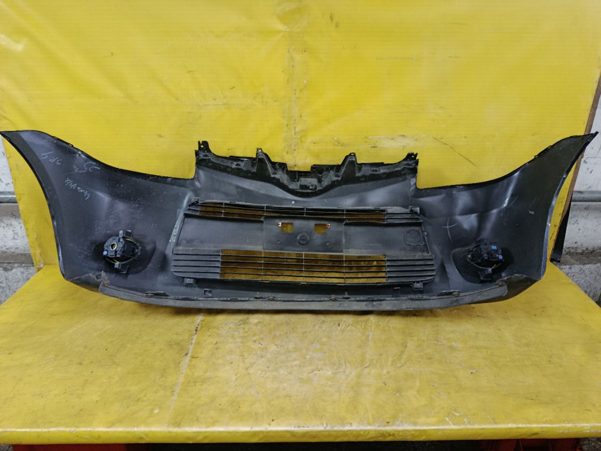 Бампер на Toyota Sienta NCP81G Фото 6