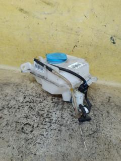 Бачок омывателя на Honda N-Wgn JH1