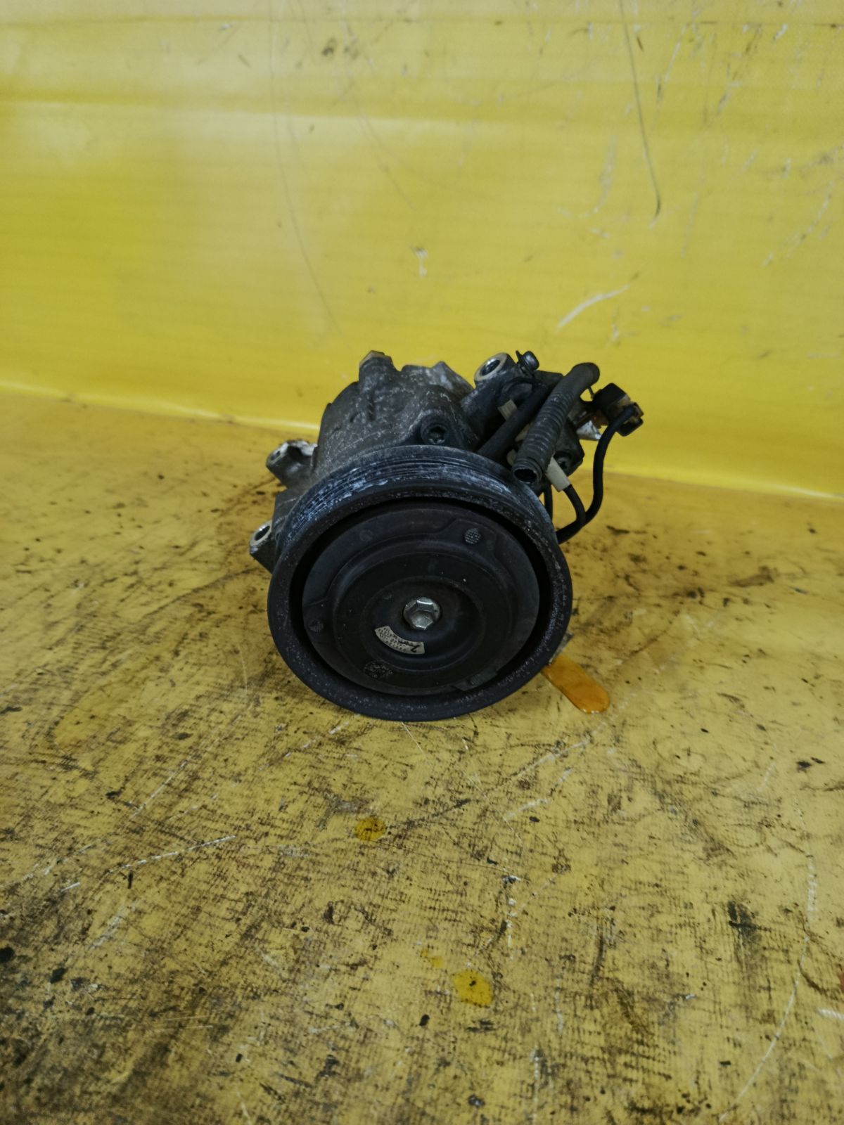 Компрессор кондиционера 447280-3150 на Toyota Passo KGC10 1KR-FE Фото 4