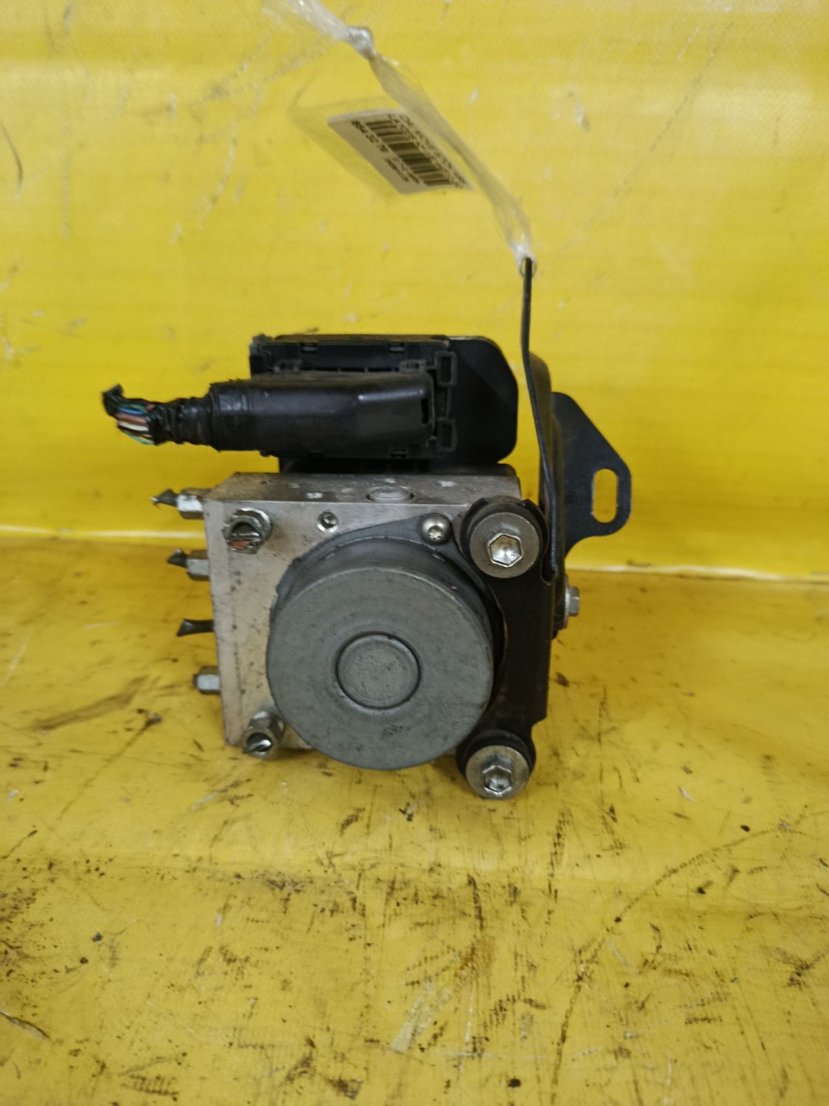 Блок ABS 44510-B2A10, 89540-B2760 на Daihatsu Move LA100S KF-VE Фото 3