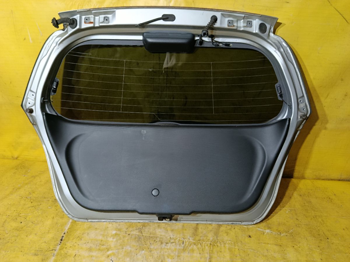 Дверь задняя на Honda Fit GD1 Фото 6