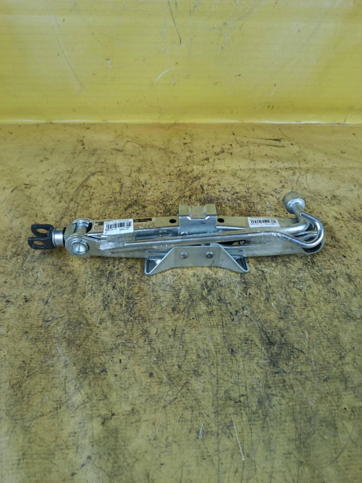 Домкрат на Honda Stepwgn RG1 Фото 1