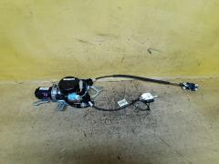 Доводчик двери на Honda Stepwgn RG1 Фото 2
