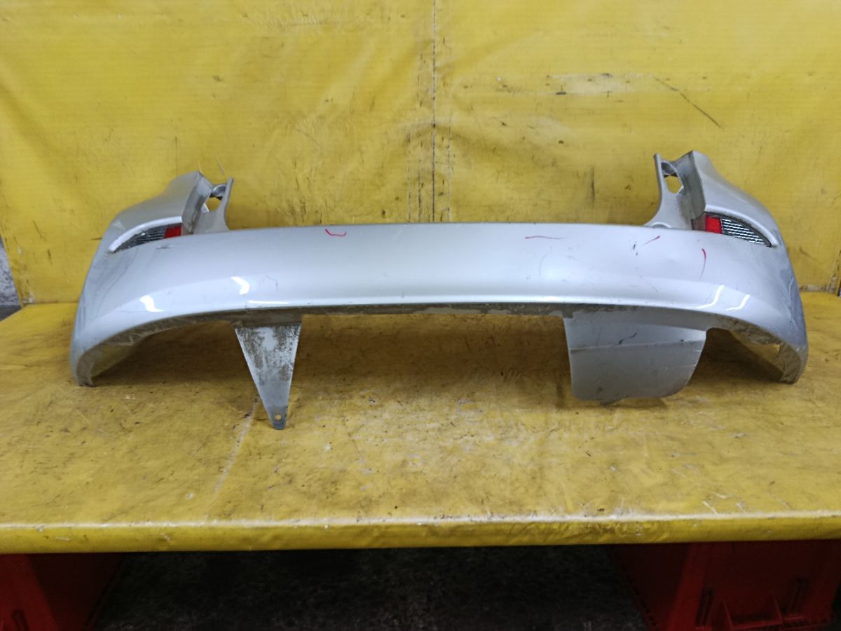 Бампер 52-215 52-215,52159-52730 на Toyota Ractis NSP120 Фото 2
