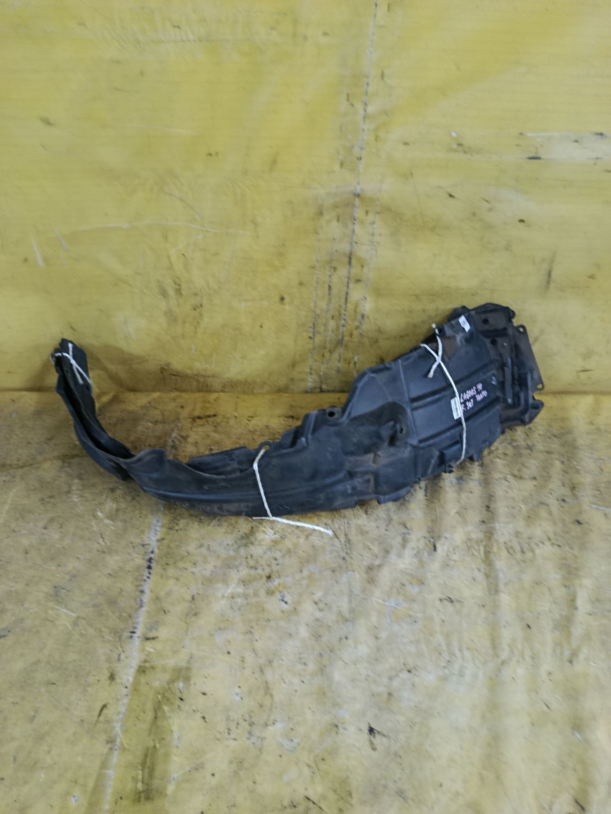Подкрылок 53875-B2380, 53876-B2380 на Daihatsu Tanto LA600S KF-VE Фото 2