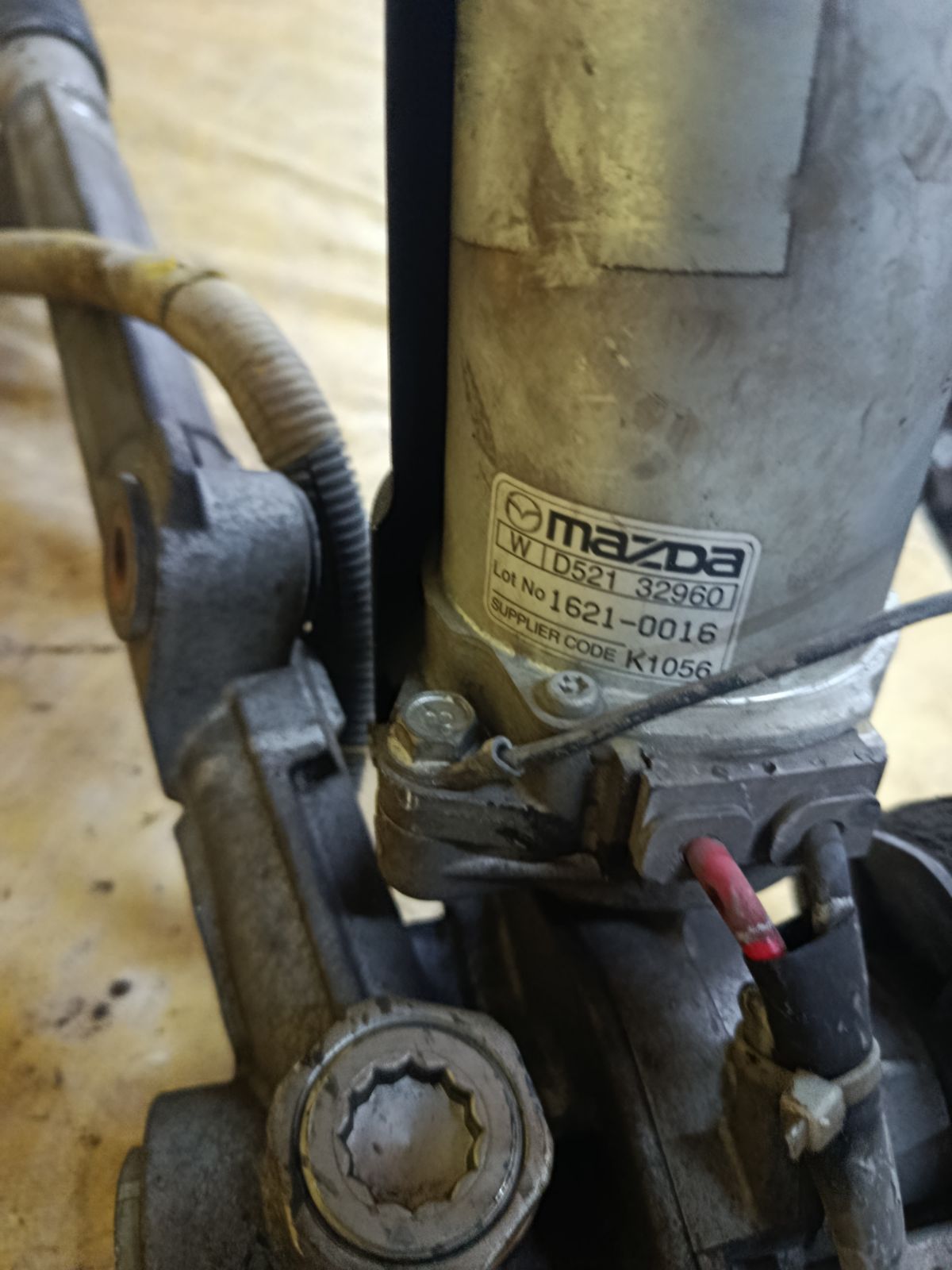 Рулевая рейка на Mazda Verisa DC5W ZY-VE Фото 4