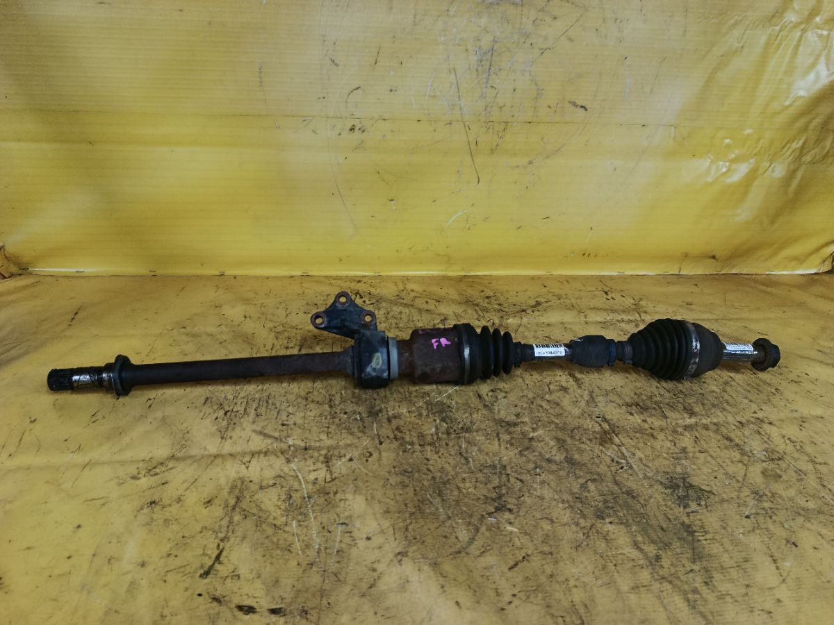 Привод на Mazda Verisa DC5W ZY-VE Фото 1