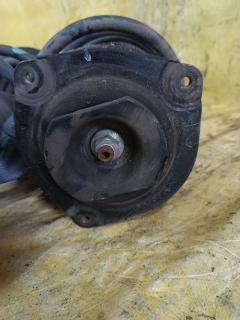 Стойка амортизатора 54303-1VA1A, 54302-1VA1A на Nissan Serena HFC26 MR20DD Фото 3