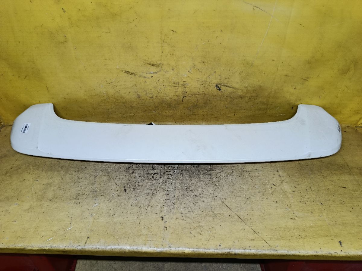 Спойлер 76085-28150 на Toyota Noah ZRR70G Фото 1
