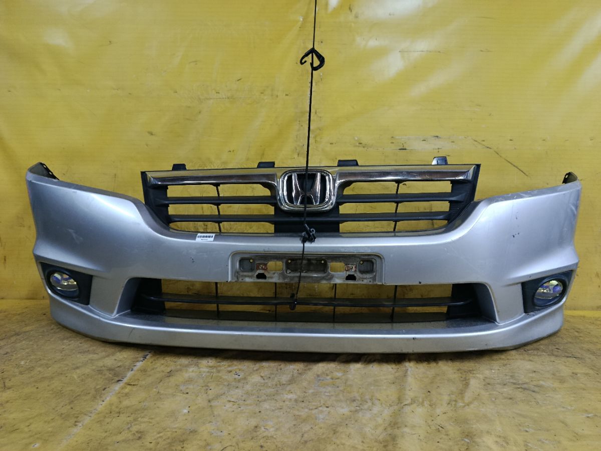 Бампер на Honda Stream RN6 Фото 1