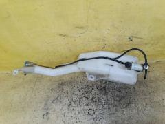 Бачок омывателя на Honda Stream RN6