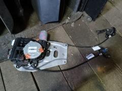 Доводчик двери на Honda Stepwgn RK5 Фото 3