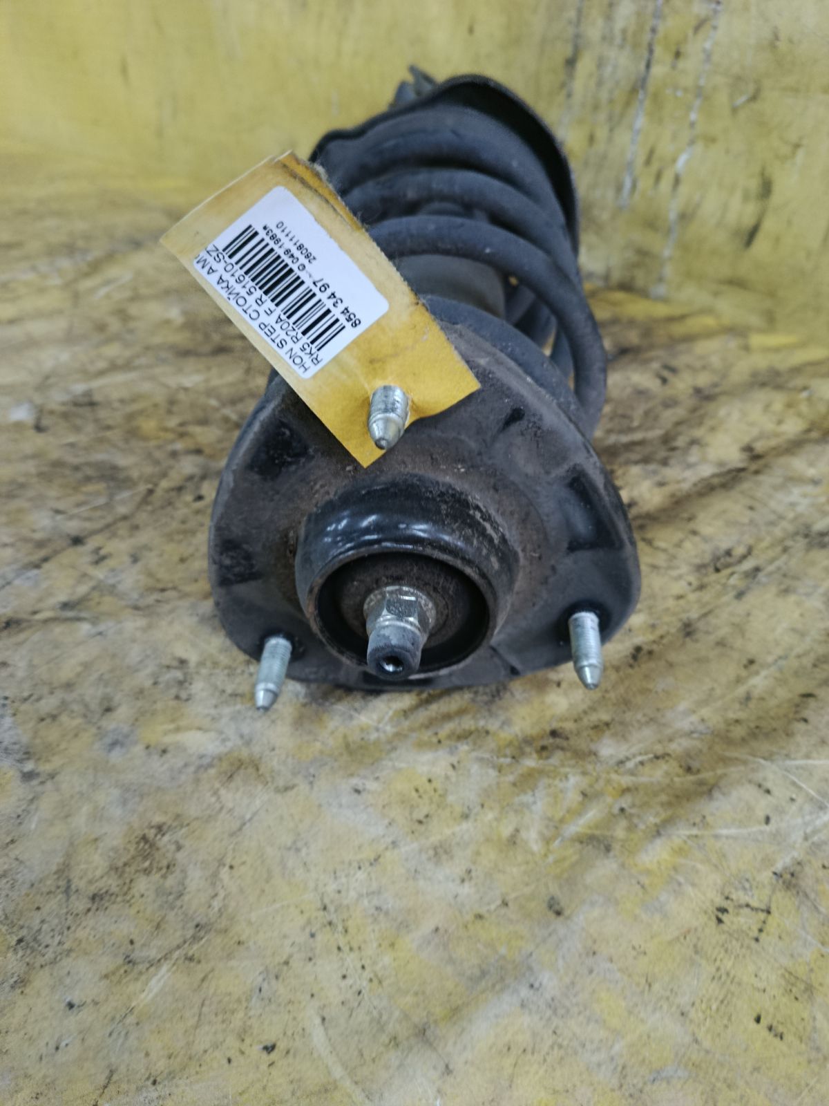 Стойка амортизатора 51610-SZW-J140-M1 на Honda Stepwgn RK5 R20A Фото 2
