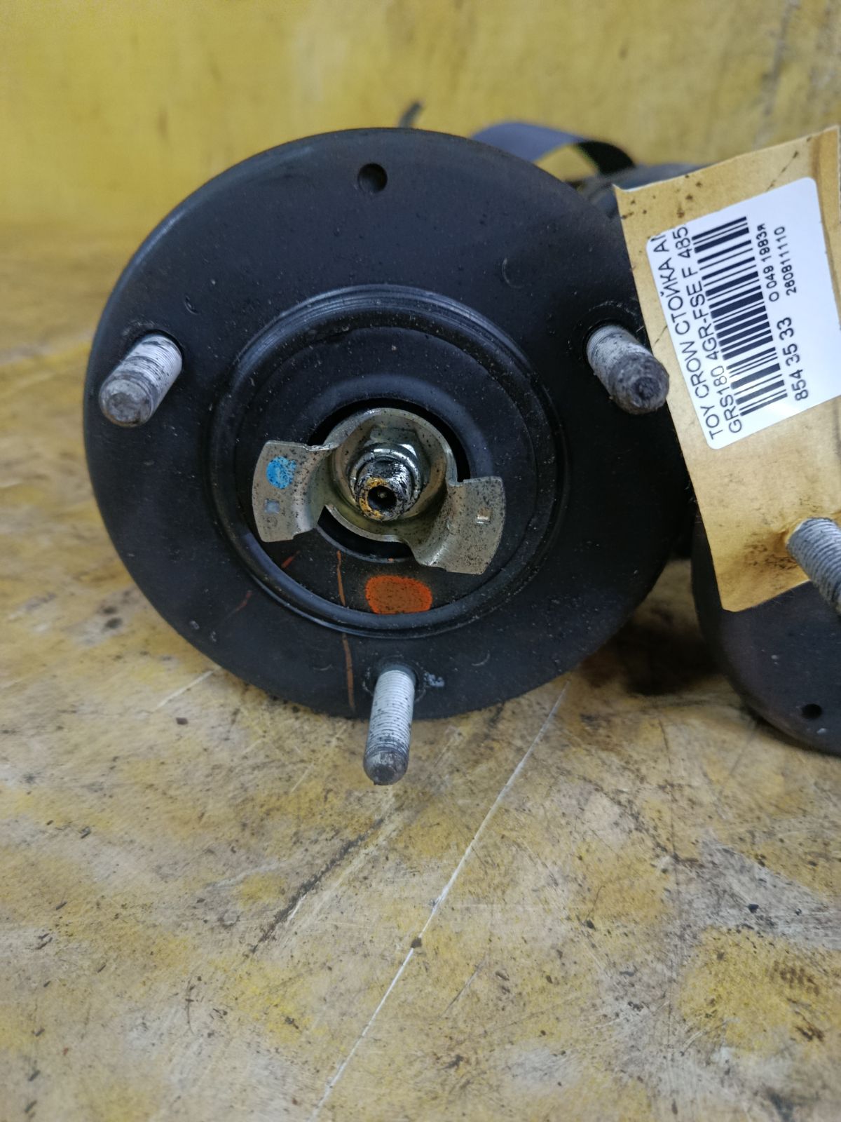 Стойка амортизатора 48520-30101, 48510-30561 на Toyota Crown GRS180 4GR-FSE Фото 2