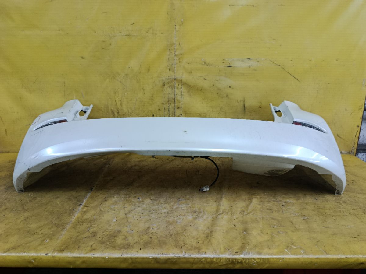 Бампер 52-215 52-215,52159-52730 на Toyota Ractis NCP120 Фото 2