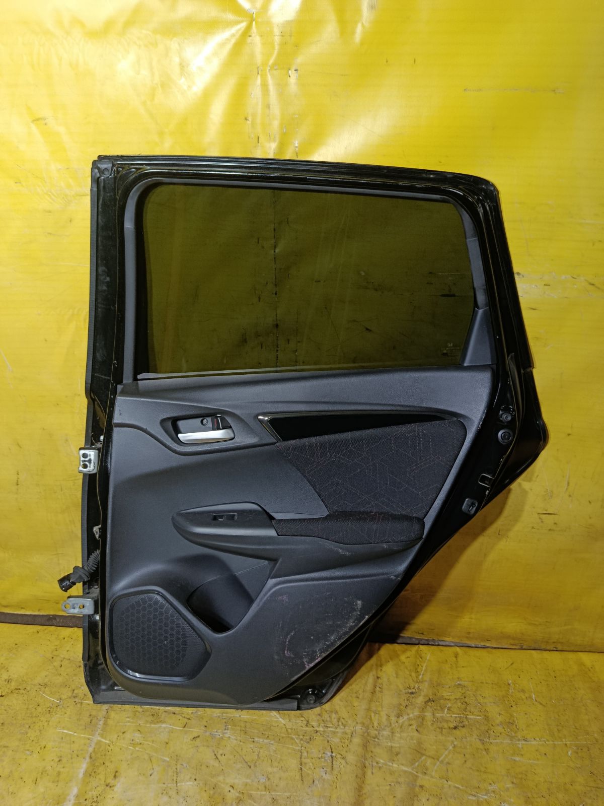 Дверь боковая на Honda Fit Hybrid GP5 Фото 4
