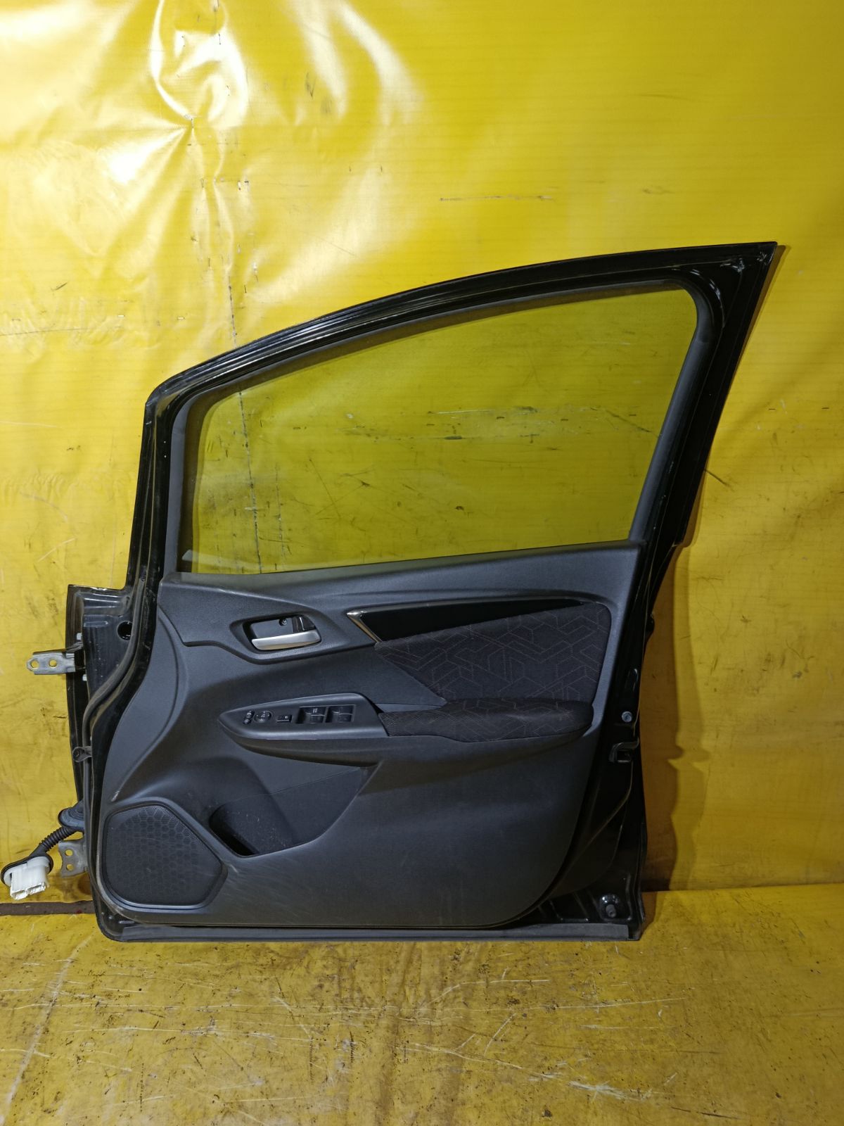 Дверь боковая на Honda Fit Hybrid GP5 Фото 5