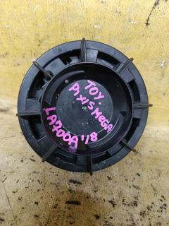 Блок розжига ксенона 85967-B2060 на Toyota Pixis Mega LA700A Фото 2