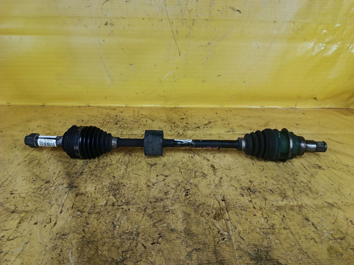 Привод на Toyota Passo KGC30 1KR-FE Фото 1