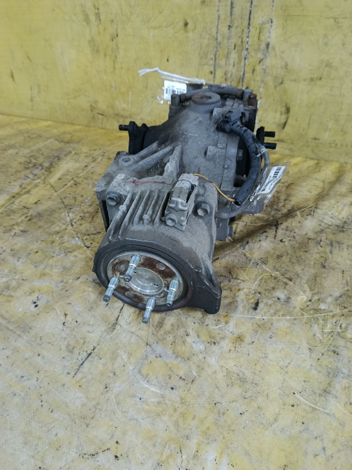 Редуктор 41110-44020, 41110-44021 на Toyota Noah AZR65G 1AZ-FSE Фото 2