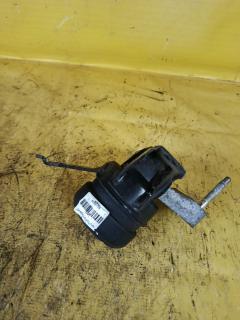Подушка двигателя на Toyota Vitz KSP90 1KR-FE Фото 2