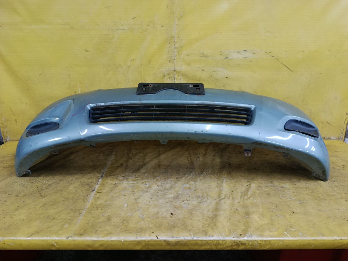 Бампер на Toyota Vitz KSP90 Фото 2