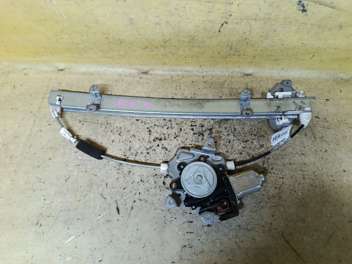 Стеклоподъемный механизм 80731-89914 на Nissan March AK12 Фото 1