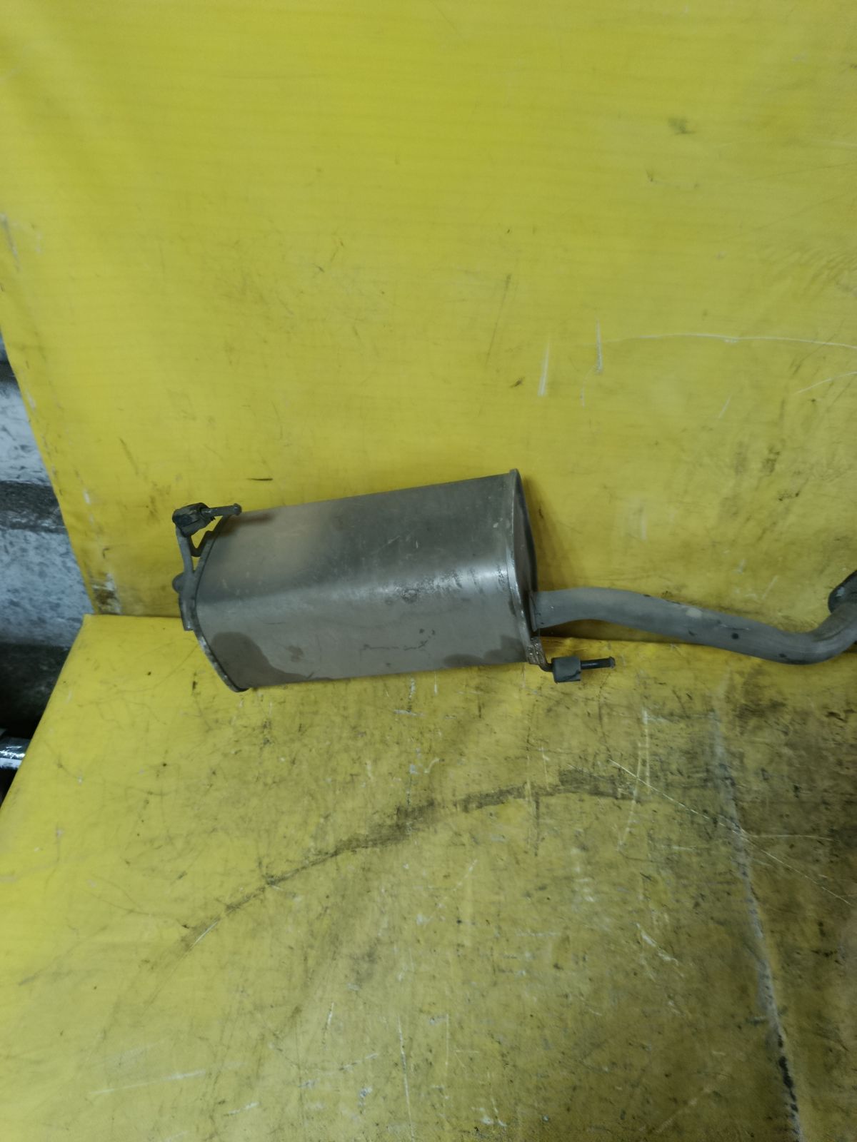 Глушитель на Nissan March AK12 CR12DE Фото 2