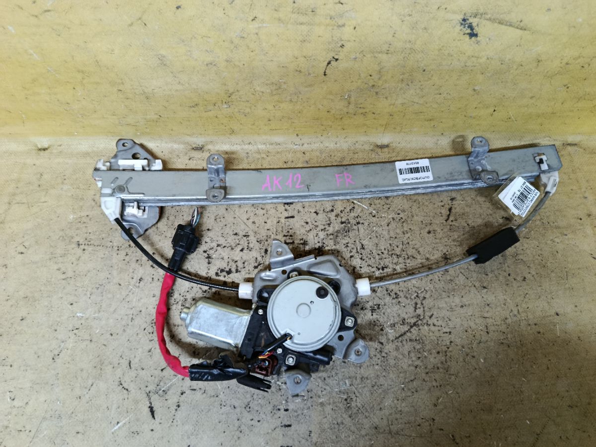 Стеклоподъемный механизм 80730-AX004 на Nissan March AK12 Фото 1