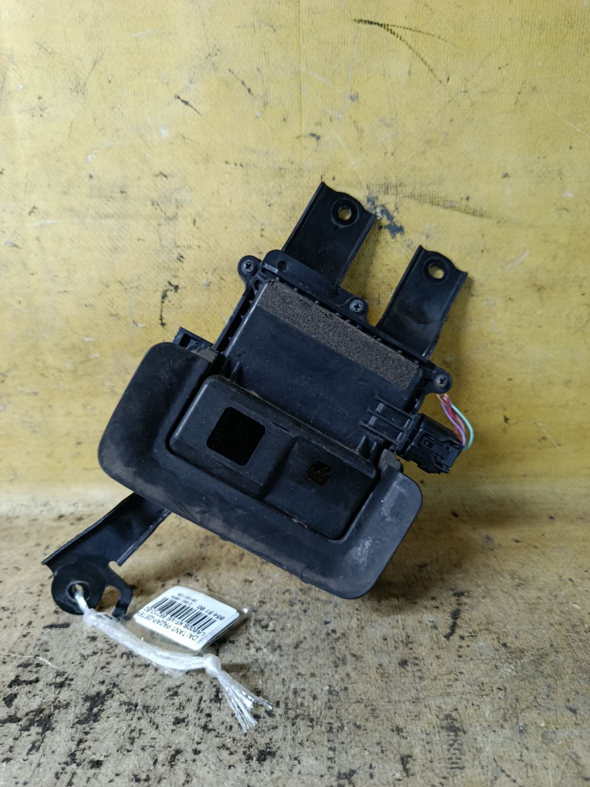 Радар-детектор Daihatsu Tanto LA600S KF-VE 88210-B2100 Фото 1