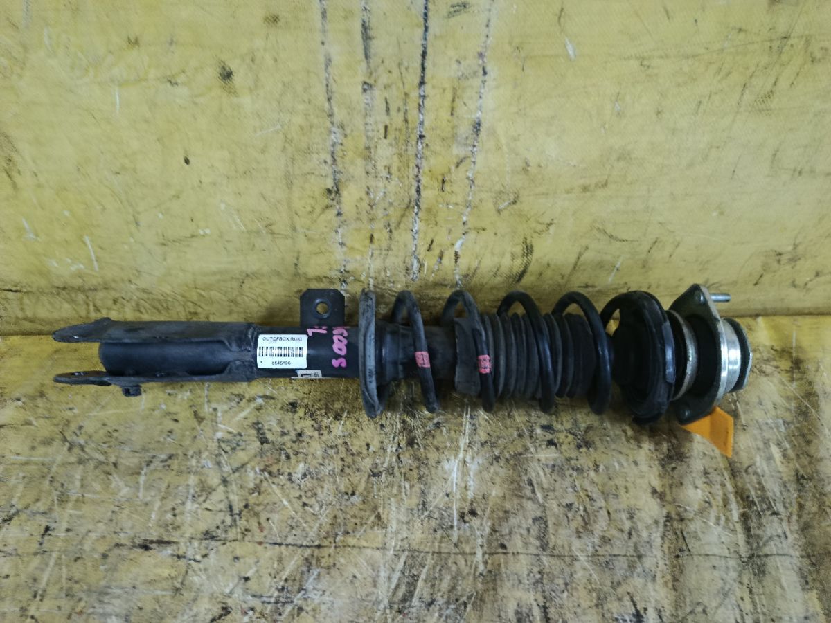 Стойка амортизатора 48520-B2D10 на Daihatsu Tanto LA600S KF-VE Фото 1
