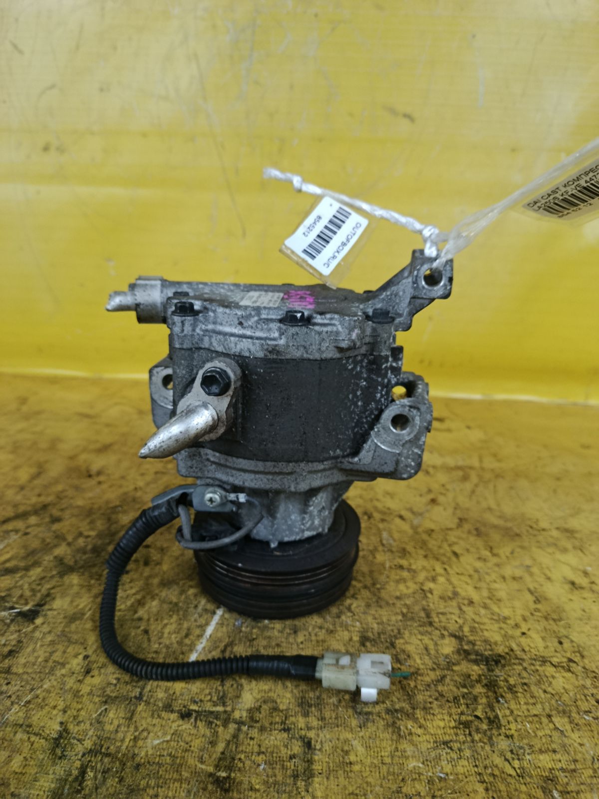 Компрессор кондиционера 447280-3810 на Daihatsu Cast LA250S KF-VE Фото 1