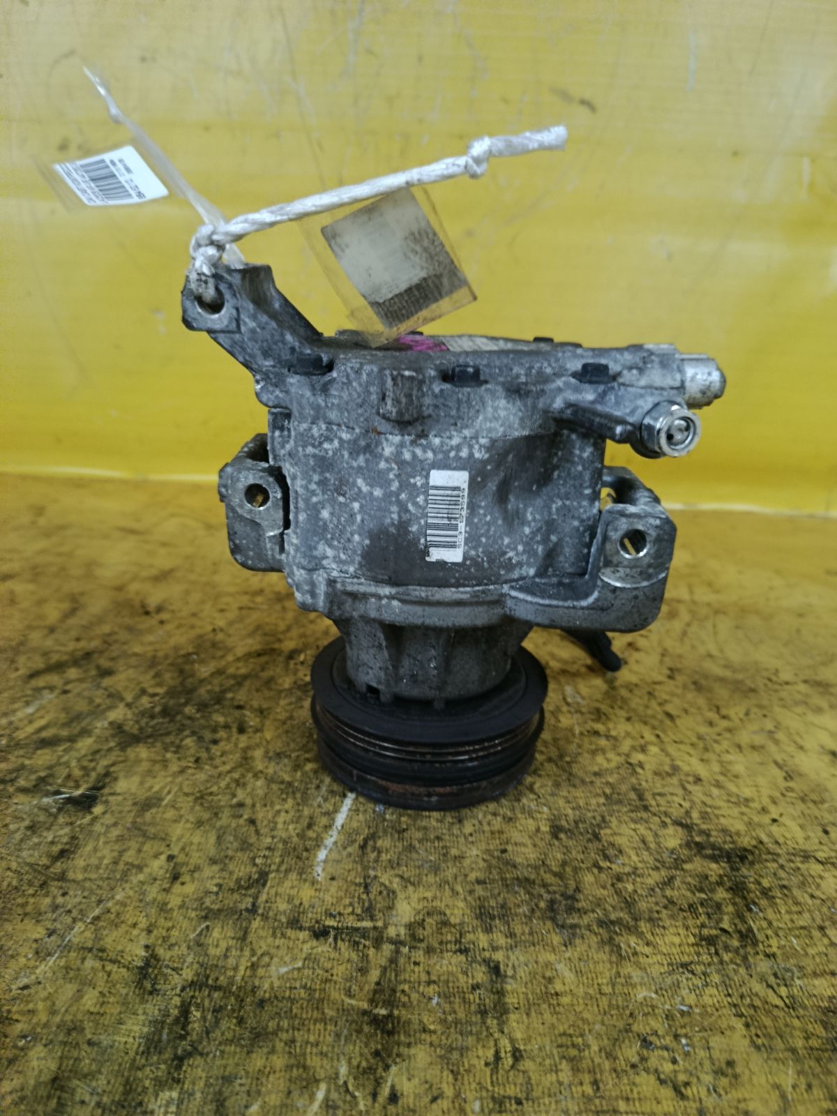 Компрессор кондиционера 447280-3810 на Daihatsu Cast LA250S KF-VE Фото 2