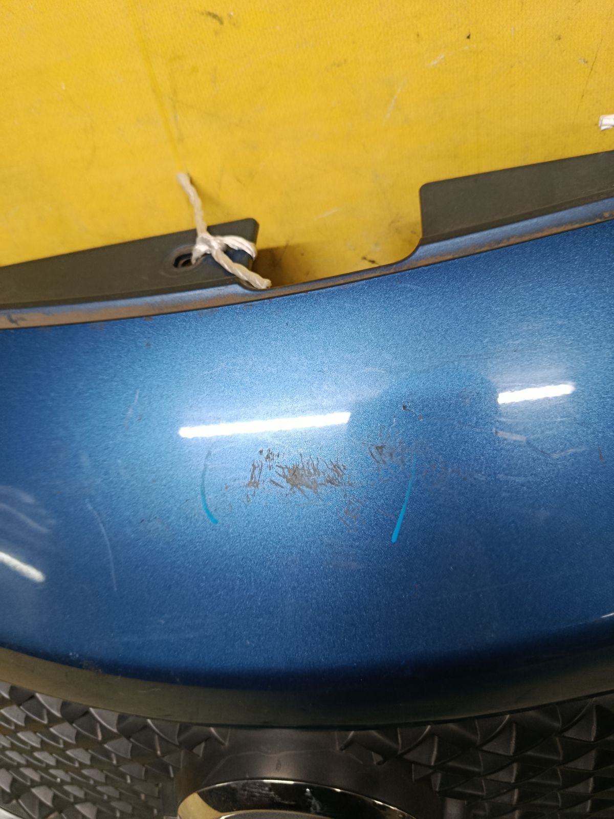 Решетка радиатора 62310-1A92A на Nissan Note E12 Фото 2