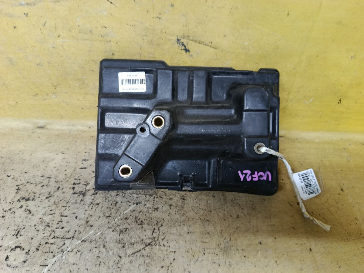 Подставка под аккумулятор 74431-50020 на Toyota Celsior UCF21 Фото 2